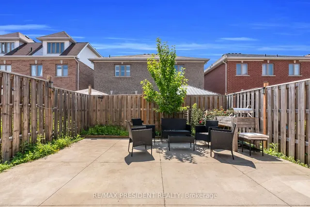 Additional image 42 of 971 Francine Cres