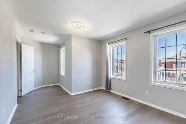 Additional image 28 of 42 Cookview Dr