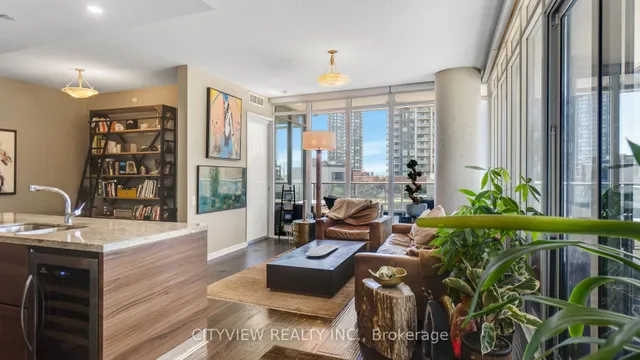 Additional image 11 of 90 Park Lawn Rd Unit 205