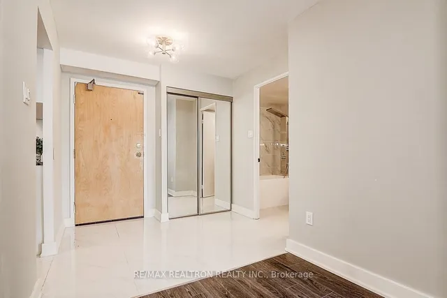 Additional image 4 of 3050 Ellesmere Rd Unit 1216