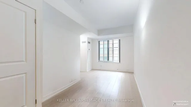 Additional image 9 of 543 Richmond St Unit 405