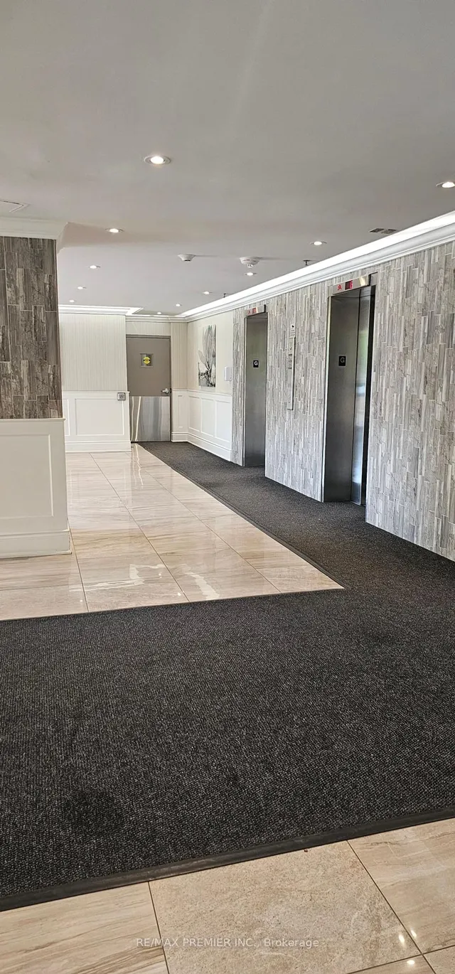 Additional image 3 of 475 The West Mall Unit 1608