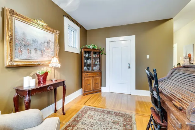 Additional image 12 of 75 MELROSE Ave