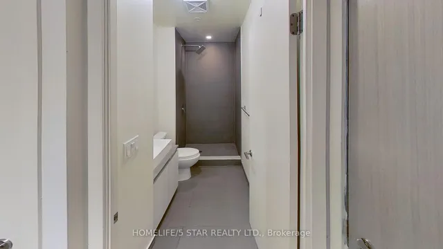 Additional image 12 of 111 Bathurst St Unit 714