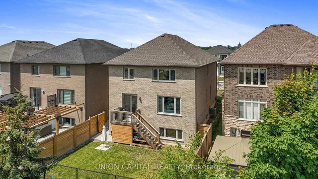 Additional image 38 of 26 Hampshire Pl