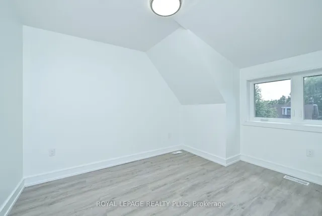 Additional image 19 of 23 Pauline Ave