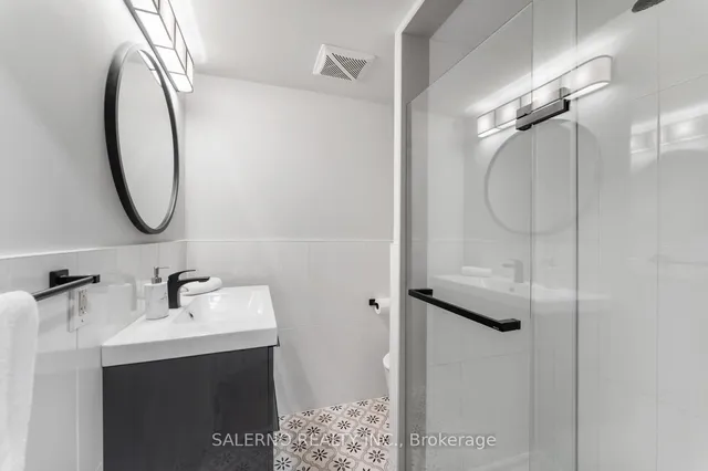 Additional image 36 of 54 East Crest