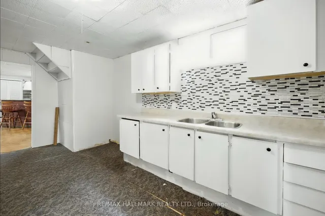 Additional image 24 of 2975 Weston Rd