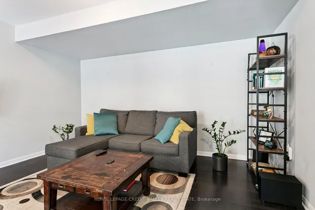 Additional image 17 of 118 Baycliffe Cres