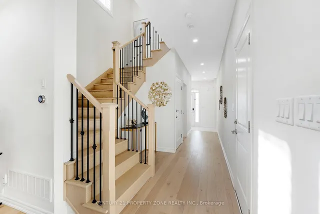 Additional image 10 of 458 Bergamot Ave