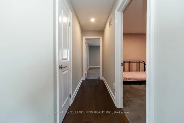 Additional image 25 of 70 Prairie Creek Cres