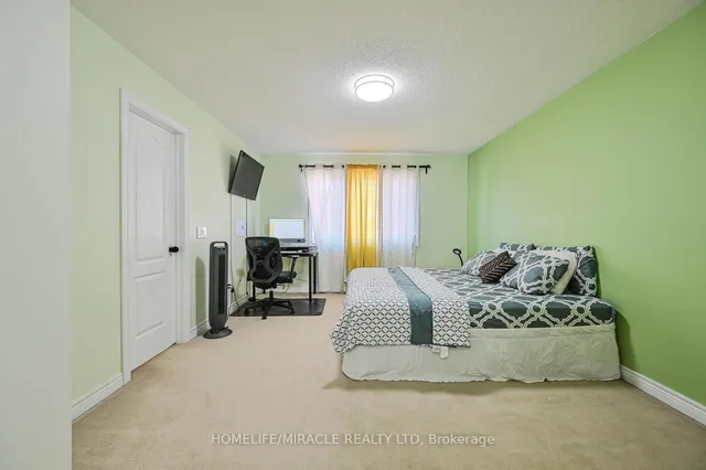 Additional image 12 of 49 Lesabre Cres