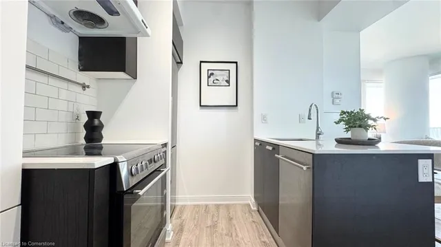 Additional image 5 of 42 Charles St Unit 2409