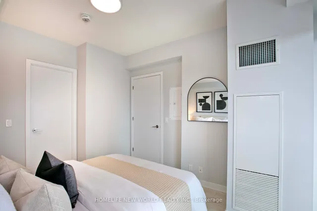 Additional image 16 of 2221 Yonge St Unit 1905