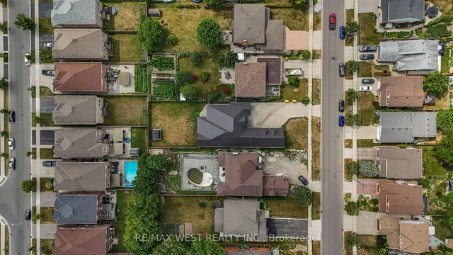 Additional image 24 of 170 First Rd