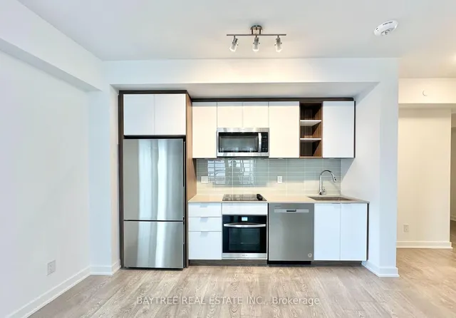 Additional image 3 of 543 Richmond St Unit 544