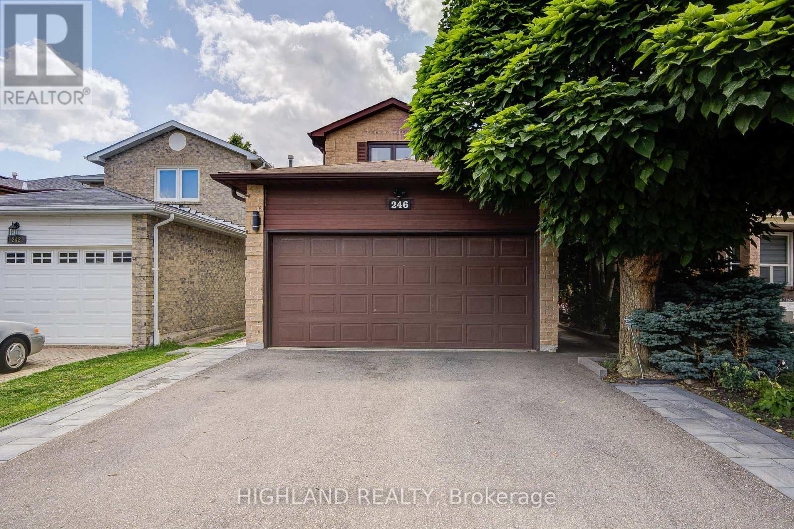 246 WINFIELD TERRACE|Mississauga (Hurontario), Ontario L5R1M9