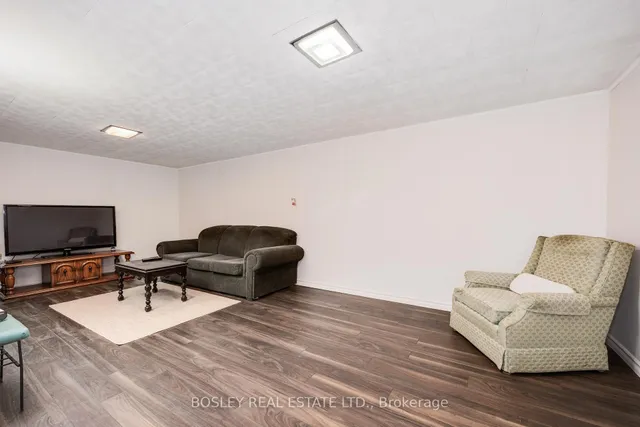Additional image 33 of 4345 Bloor St Unit 60