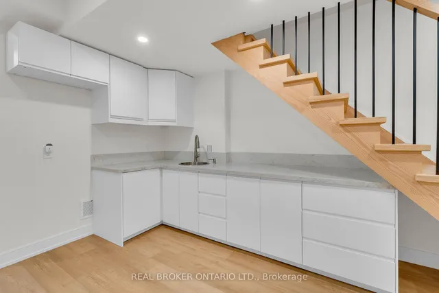 Additional image 24 of 120 Wiltshire Ave