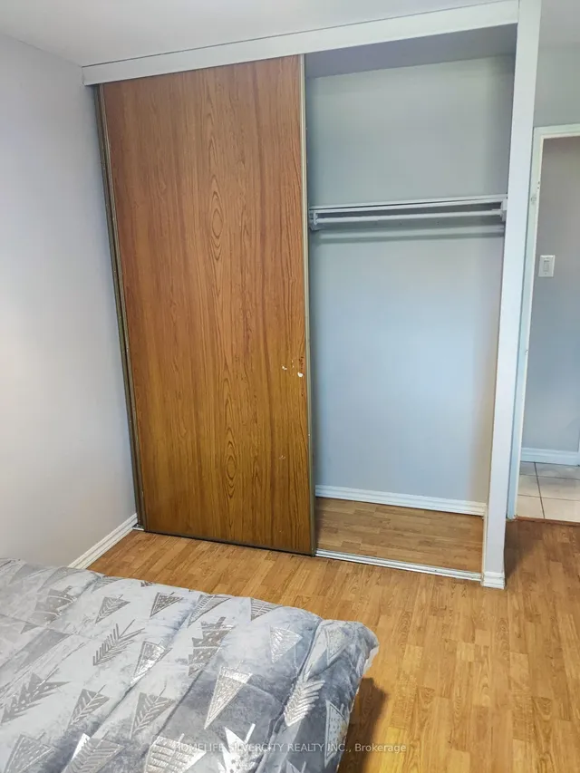 Additional image 10 of 3555 Derry Rd Unit 206