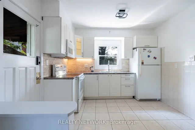 Additional image 9 of 272 Stinson Cres