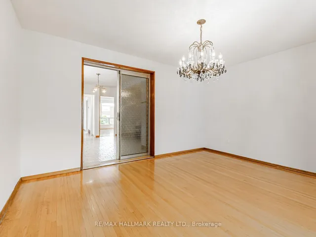 Additional image 17 of 31 Woodenhill Crt