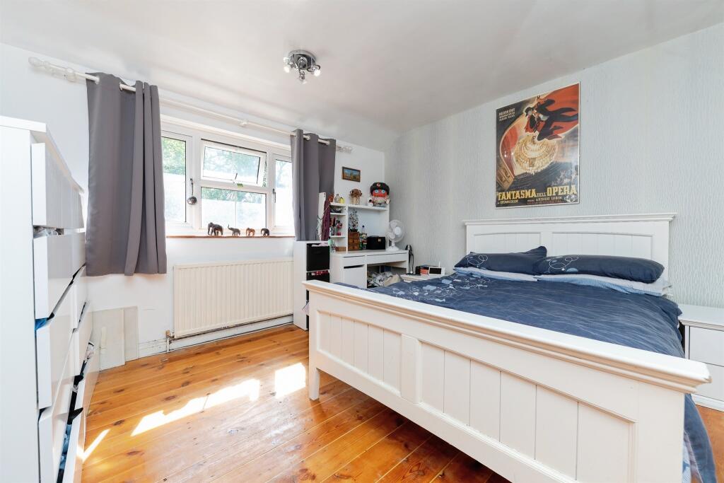 Additional image 7 of Hollybush Lane, Welwyn Garden City