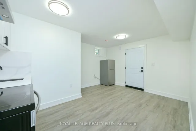 Additional image 36 of 23 Pauline Ave