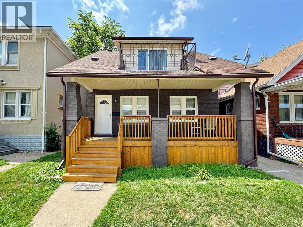 1535 LILLIAN AVENUE|Windsor, Ontario N8X4A9