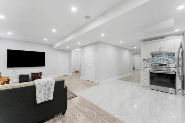 Additional image 38 of 4 Rockton Crt