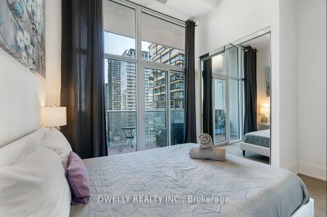 Additional image 17 of 330 Richmond St Unit 2906