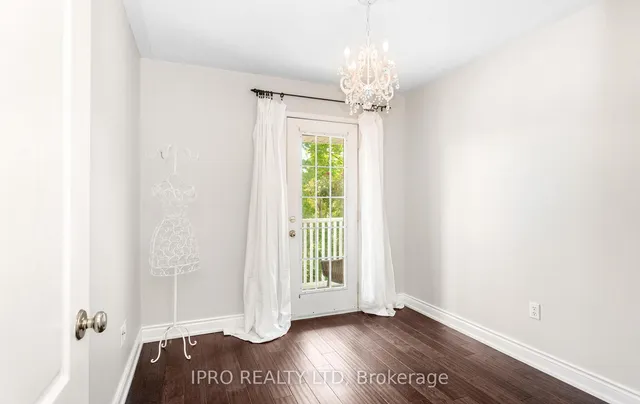 Additional image 28 of 116 Lake Louise Dr