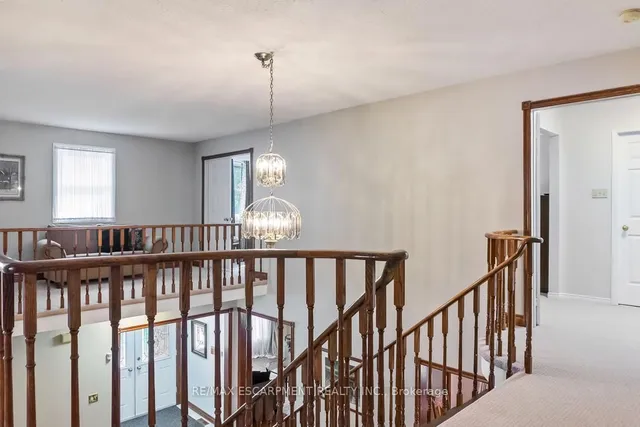 Additional image 22 of 411 Freeman Cres