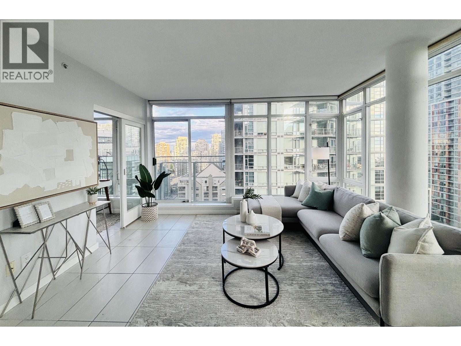 1203 1252 HORNBY STREET|Vancouver, British Columbia V6Z0A3