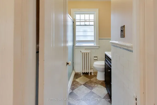 Additional image 16 of 64 Burnside Dr