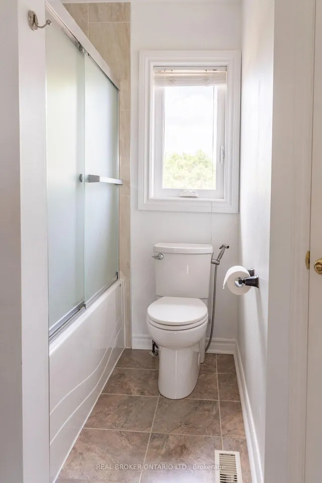 Additional image 26 of 21 Vivians Cres