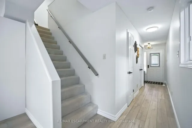 Additional image 19 of 38 Locke St