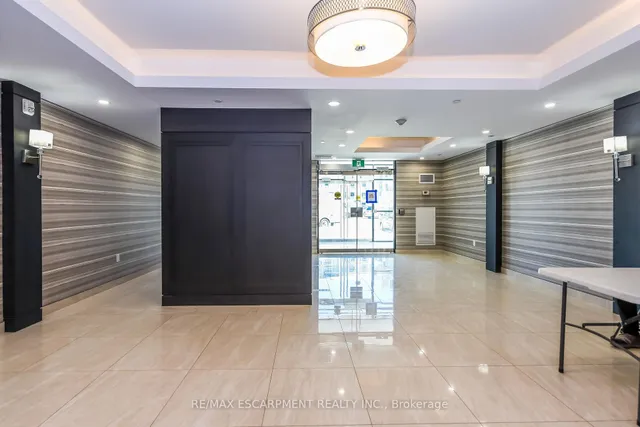 Additional image 17 of 125 Shoreview Pl Unit 103