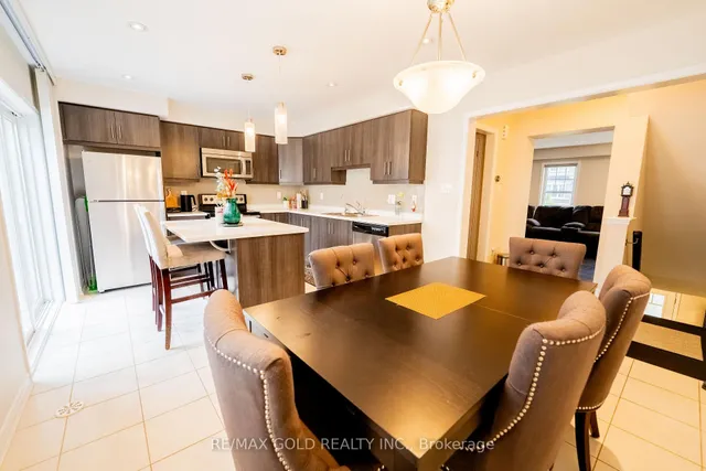 Additional image 13 of 8 Metro Cres