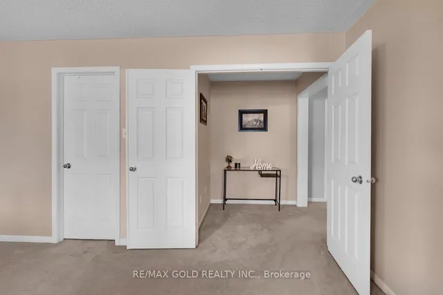 Additional image 20 of 6 Farad Crt