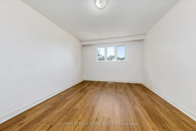 Additional image 26 of 37 Warfield Dr