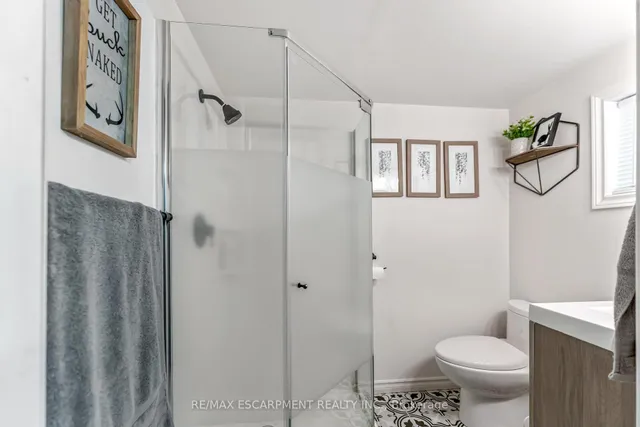 Additional image 27 of 588 Cochrane Rd