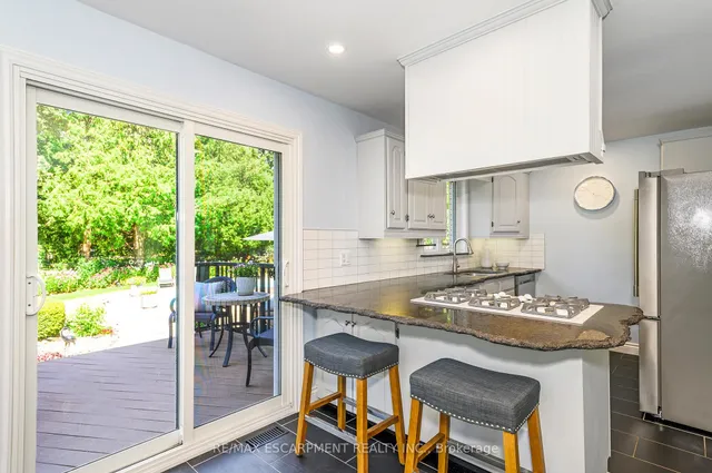 Additional image 13 of 6487 Panton St