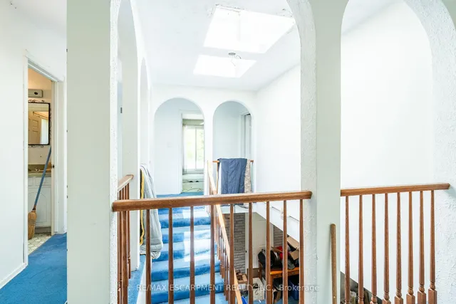 Additional image 25 of 6746 Appleby Line