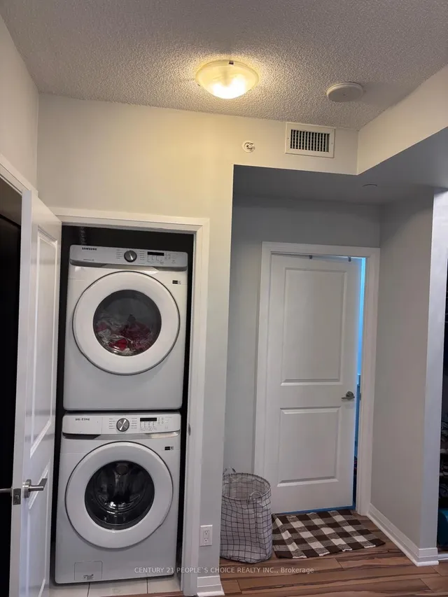 Additional image 16 of 75 Eglinton Ave Unit 1403