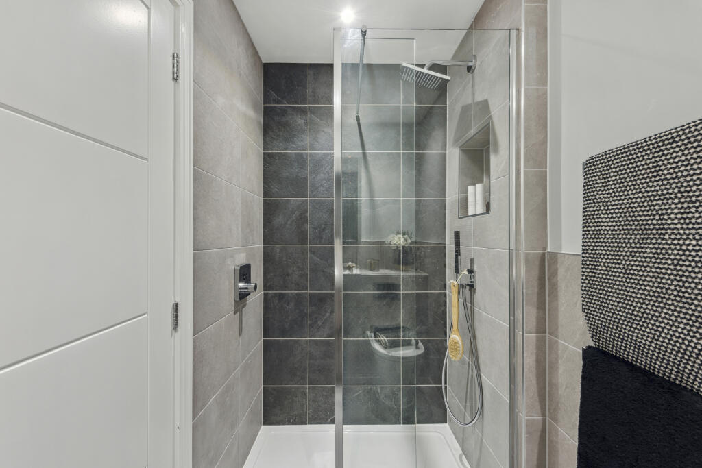 Additional image 9 of Plot 6 Acer Close Radlett Road, St. Albans, AL2