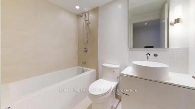 Additional image 10 of 185 Roehampton Ave Unit 301