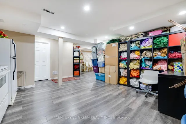 Additional image 50 of 1107 Barr Cres