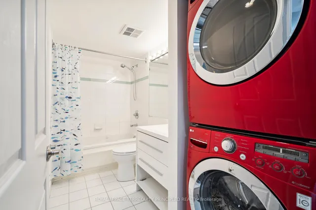 Additional image 33 of 942 Yonge St Unit 418