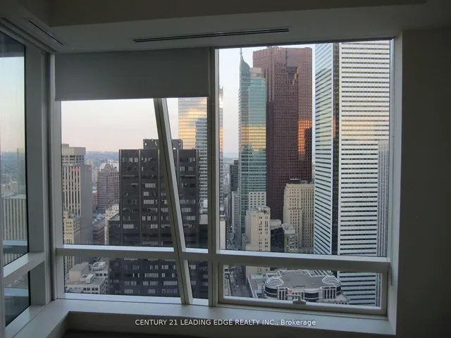 Additional image 16 of 180 University Ave Unit 4608